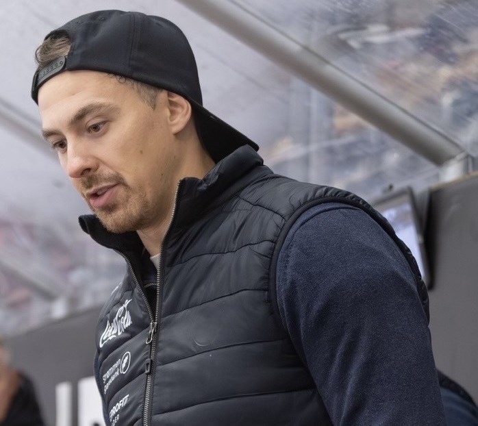 Manglerud Star Ishockey har gleden av å informere om at Oscar Stigebrand blir klubbens nye A-lagstrener.